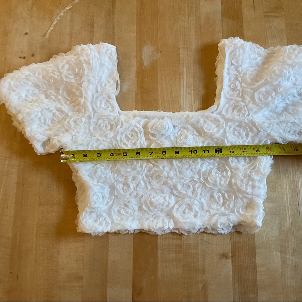 Julia by Love White Rosette Crop Top Puff Sleeve Bridal Event Size S - Picture 13 of 14